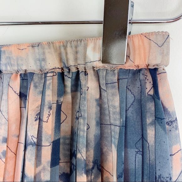 BCBG Pleated Mini Skirt Pastel Knife Pleat Chiffon - Picture 5 of 9